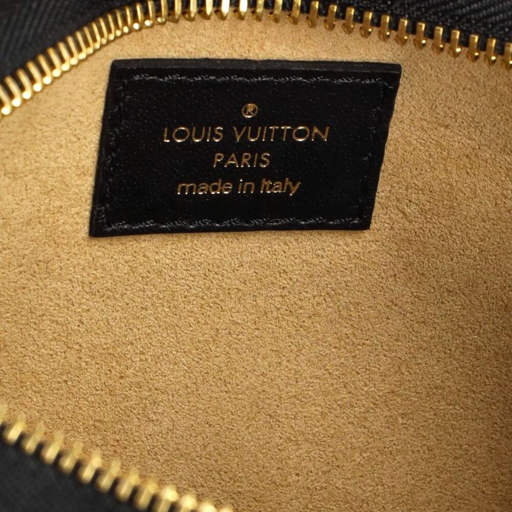 Louis Vuitton Pochette Troca Damier Quilted Lambskin MM Black - Picture 8 of 9